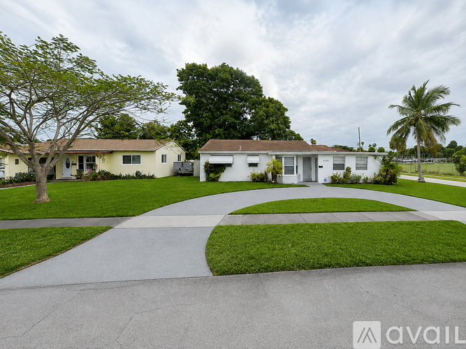 2650 Wiley Street 5 Beds Single Family Home for Rent - Photo gallery 2