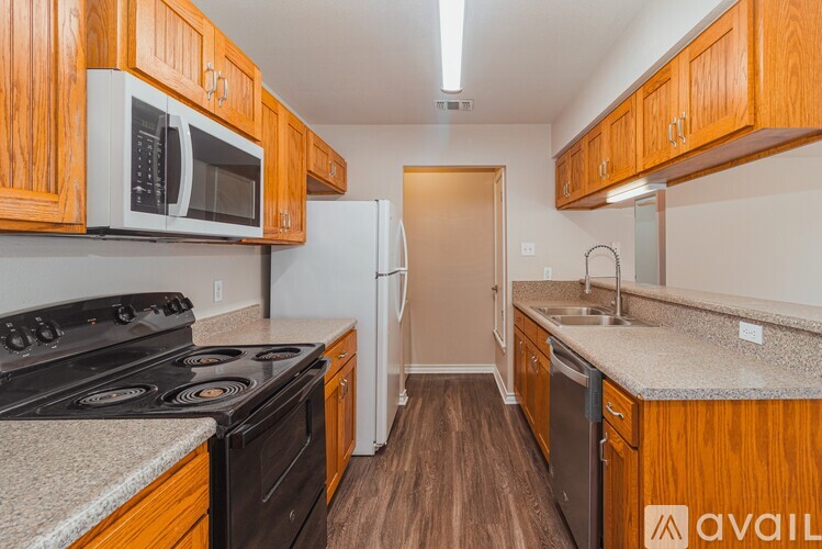 113 D L Vest 2 Beds Apartment for Rent - Photo gallery 3