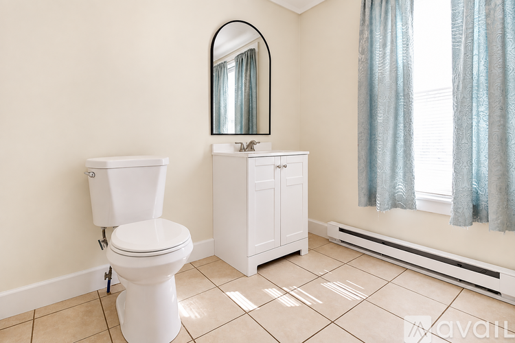 127 Sayles Avenue 3 Beds Townhouse for Rent - Photo gallery 3