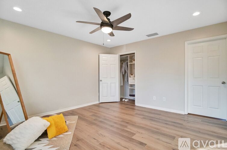 2690 Curry Ford Road 1 Apartment for Rent - Photo gallery 1