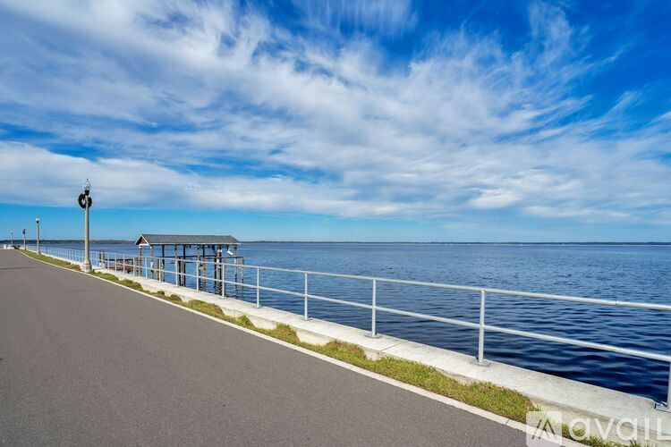900 East Airport Boulevard 2 Beds Apartment for Rent - Photo gallery 2