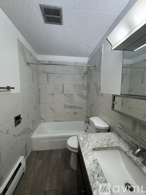 1884 Wilson Avenue 2 Beds Apartment for Rent - Photo gallery 3