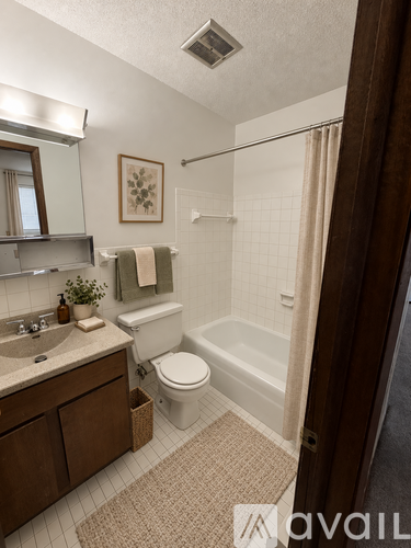 1884 Wilson Avenue 2 Beds Apartment for Rent - Photo gallery 5