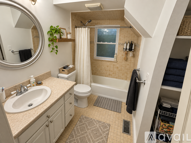10 Peaceable Street 3 Beds Condo for Rent - Photo gallery 4
