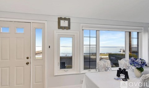 238 Shoreland Circle 3 Beds Apartment for Rent