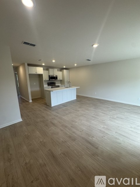 111 Mountaindale Dr 4 Beds Apartment for Rent