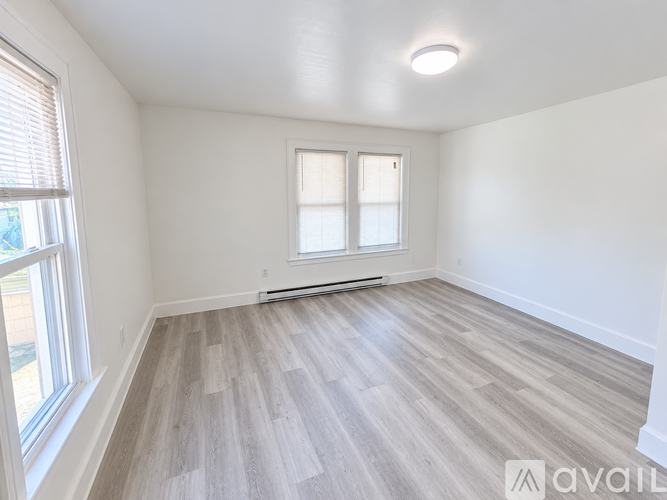 41 Rapallo Avenue 1 Apartment for Rent - Photo gallery 5