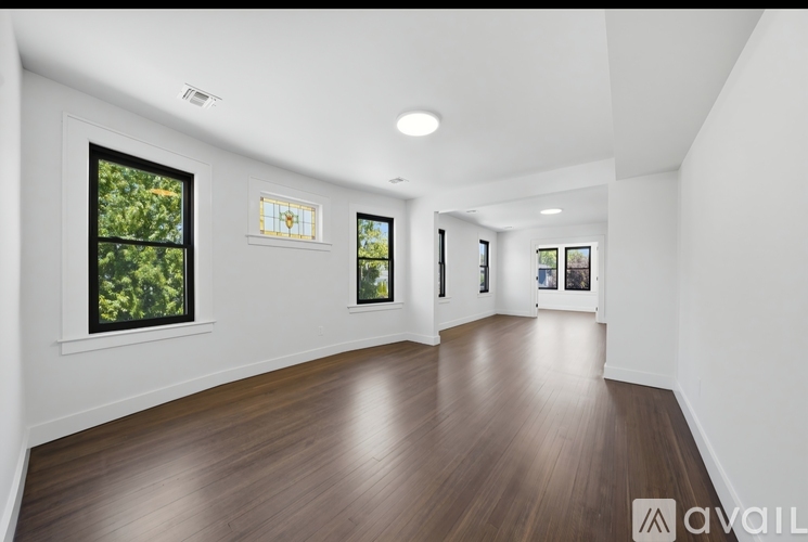 235 Elmwood Avenue 2 Beds Apartment for Rent - Photo gallery 1