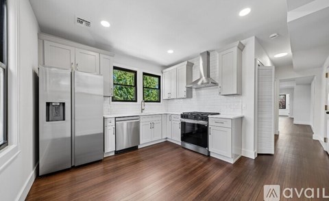 235 Elmwood Avenue 2 Beds Apartment for Rent