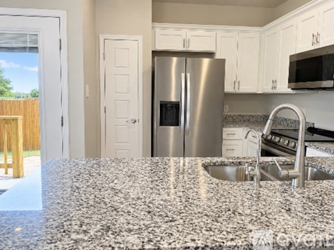 12352 Montgomery Forest 3 Beds Apartment for Rent