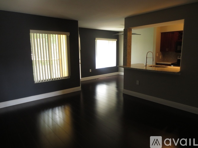 2405 NW 33rd St 1 Condo for Rent - Photo gallery 1