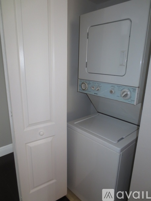 2405 NW 33rd St 1 Condo for Rent - Photo gallery 2