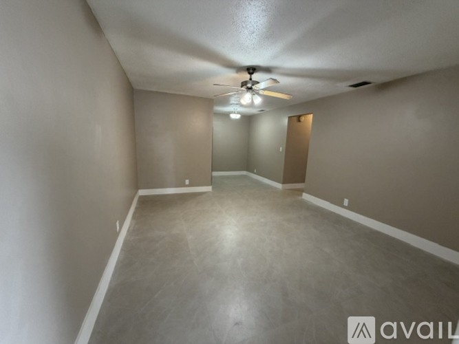 6432 Southwest 18th Court 2 Beds Single Family Home for Rent - Photo gallery 3