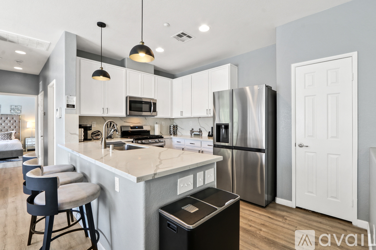 11450 Church St 2 Beds Condo for Rent - Photo gallery 3