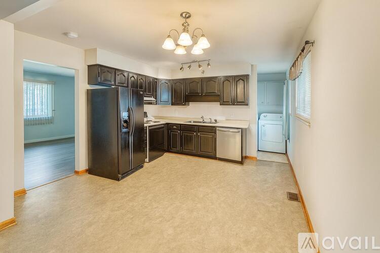 407 Sheets St 3 Beds Single Family Home for Rent - Photo gallery 1