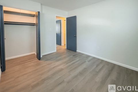 407 Sheets St 3 Beds Apartment for Rent