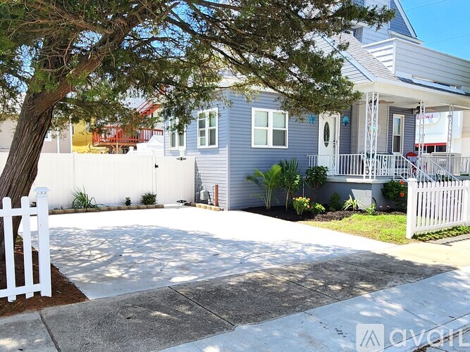 2 South Troy Avenue 4 Beds Single Family Home for Rent - Photo gallery 4