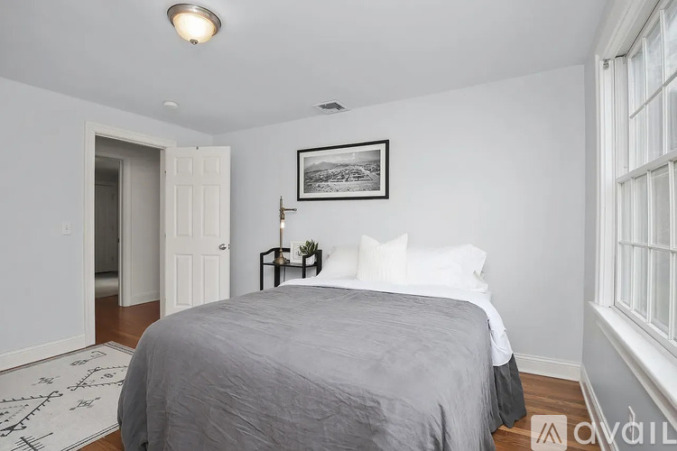 197 Wilton Rd 3 Beds Single Family Home for Rent - Photo gallery 3