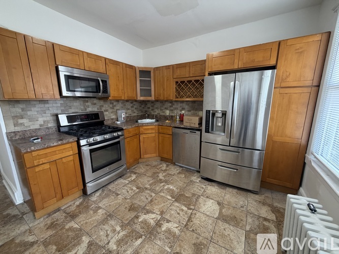 431 Highland Ave 3 Beds Apartment for Rent - Photo gallery 1