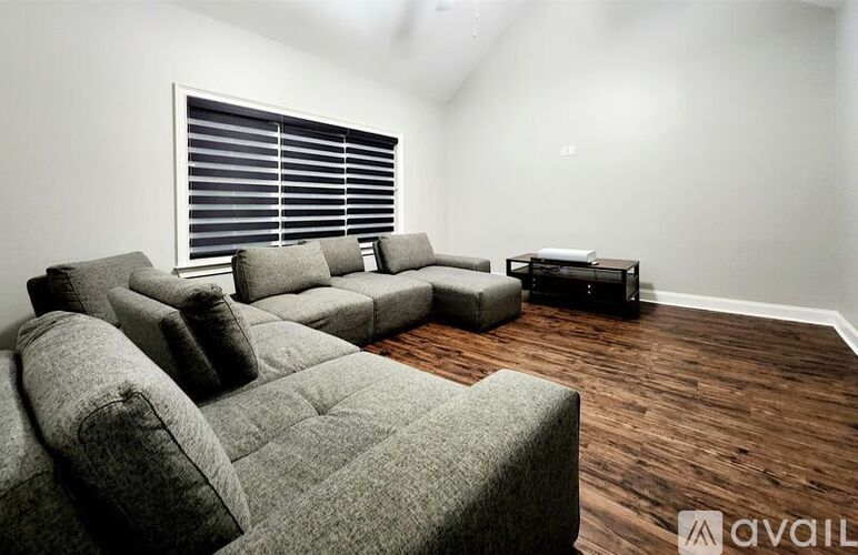 441 Pottery Dr 5 Beds Single Family Home for Rent - Photo gallery 3