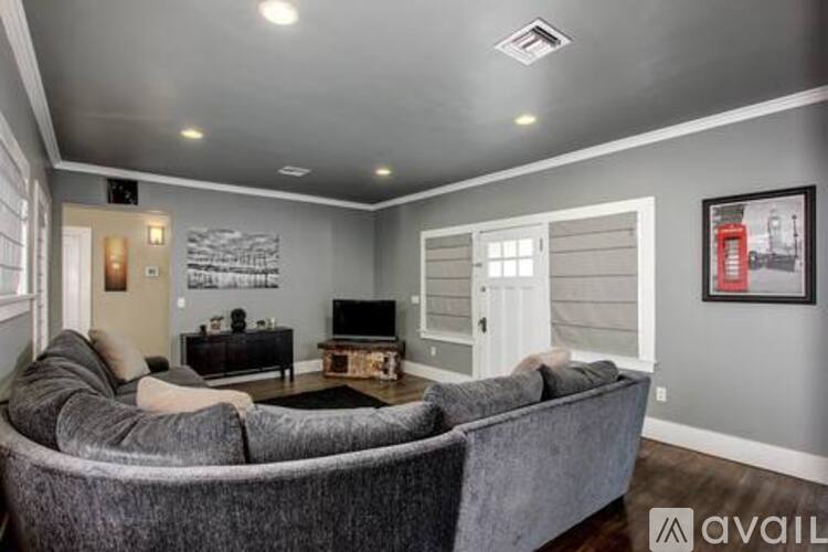 709 West Culver Street 3 Beds Single Family Home for Rent - Photo gallery 1
