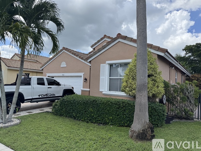 9385 Verona Lakes Boulevard 3 Beds Single Family Home for Rent - Photo gallery 2