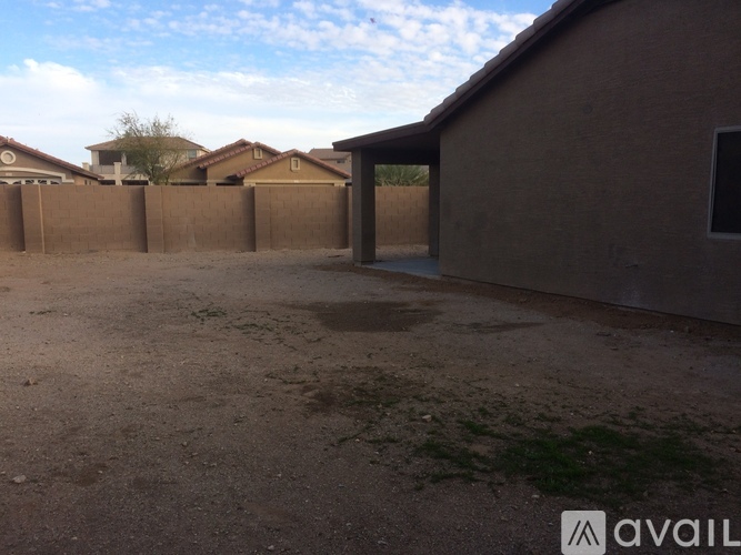 25752 West Winslow Avenue 4 Beds Single Family Home for Rent - Photo gallery 4