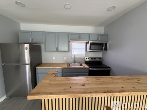 1714 Jasmine Ave W 1 Apartment for Rent