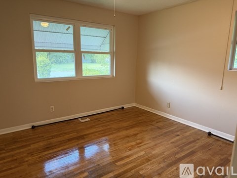 1216 Dugas St 3 Beds Apartment for Rent