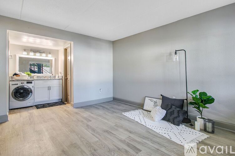 3435 S Orange Ave 1 Apartment for Rent - Photo gallery 3