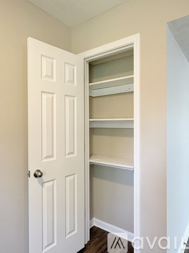 110 Bright St 2 Beds Apartment for Rent