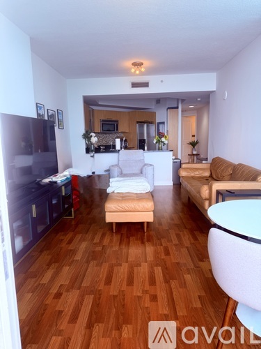 480 Northeast 30th Street 1 Apartment for Rent - Photo gallery 2