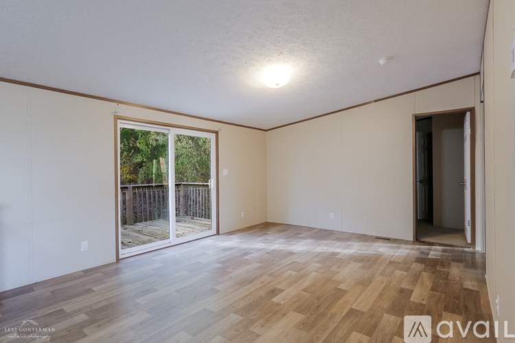 160 Clays Ct 4 Beds Single Family Home for Rent - Photo gallery 4