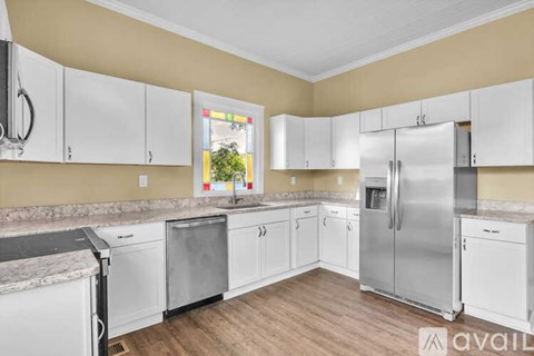 414 Military Road 3 Beds Apartment for Rent