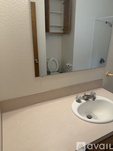 2292 Riviera Ct 3 Beds Apartment for Rent