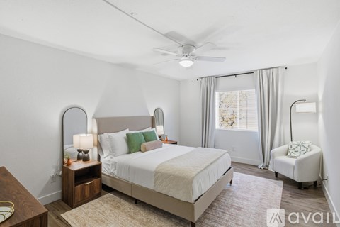 3825 East Camelback Road 2 Beds Apartment for Rent