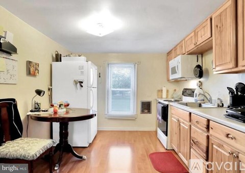 316 W 9Th St 1 Apartment for Rent