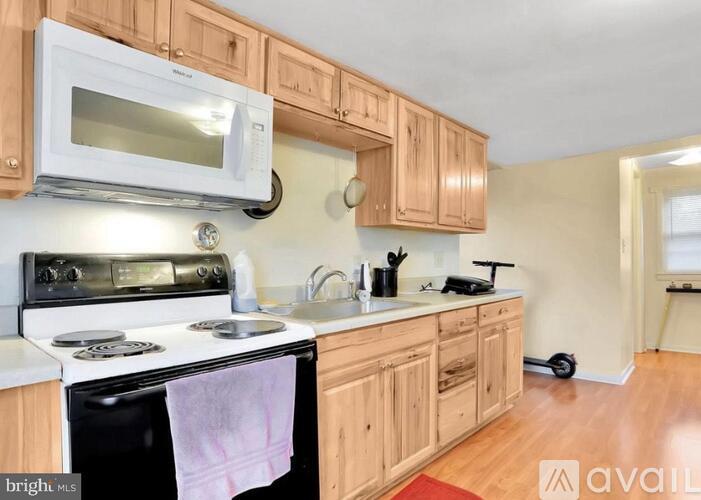 316 W 9th St 1 Apartment for Rent - Photo gallery 5