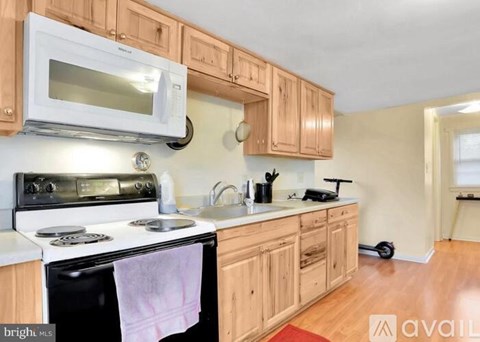 316 W 9Th St 1 Apartment for Rent