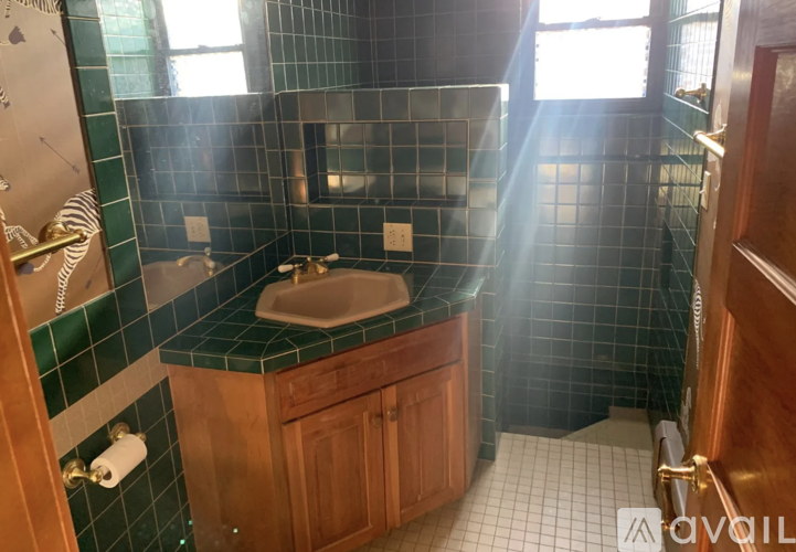 901 State St 1 Apartment for Rent - Photo gallery 5