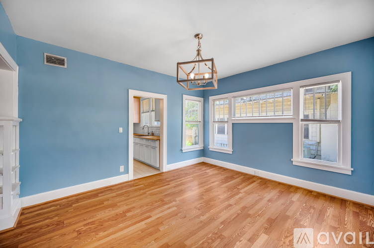 2621 1st Avenue South 3 Beds Single Family Home for Rent - Photo gallery 2