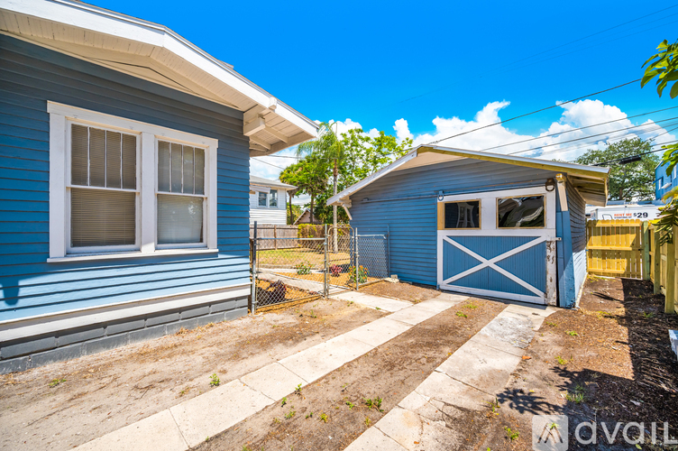 2621 1st Avenue South 3 Beds Single Family Home for Rent - Photo gallery 5