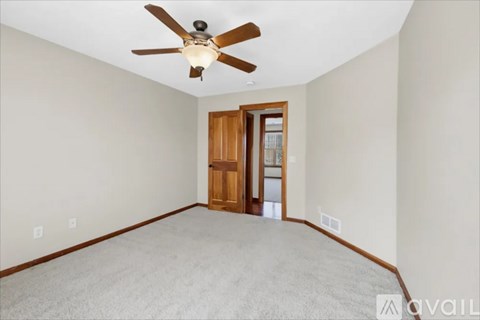 18185 80Th Ave N 5 Beds Apartment for Rent