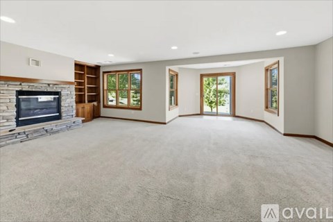18185 80Th Ave N 5 Beds Apartment for Rent