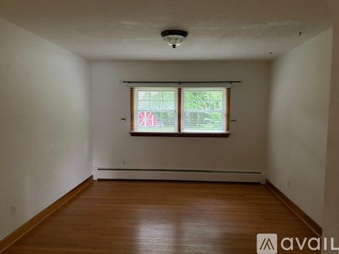 4325 2 Woods Road 3 Beds Apartment for Rent