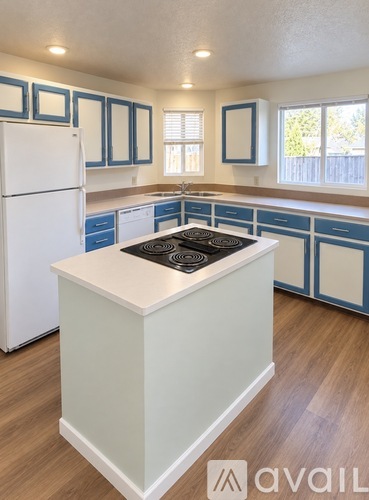 6324 49th Drive Northeast 2 Beds Single Family Home for Rent - Photo gallery 2