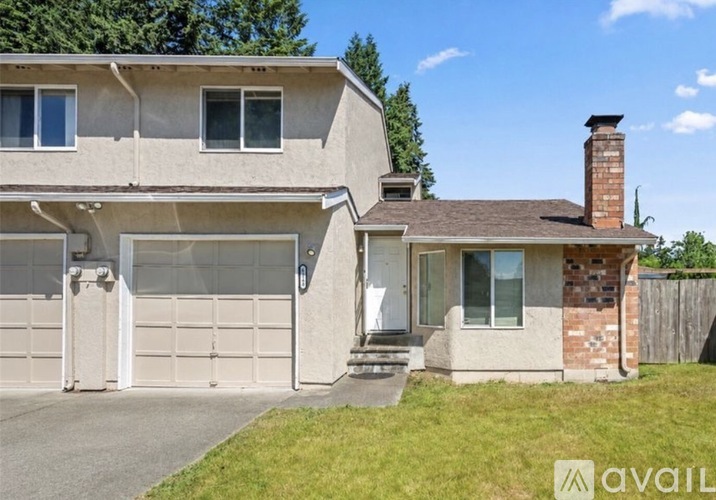 6324 49th Drive Northeast 2 Beds Single Family Home for Rent - Photo gallery 3