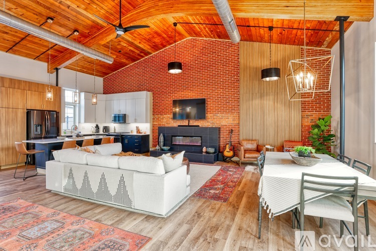 1301 Avon Street Unit 6 2 Beds Single Family Home for Rent - Photo gallery 3