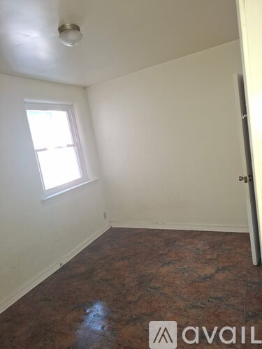 75 Center Street 1 Apartment for Rent - Photo gallery 2