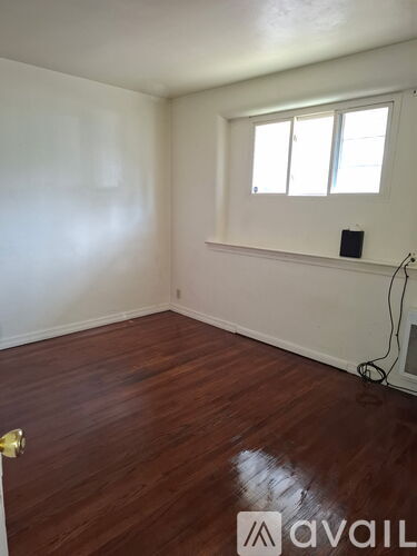 75 Center Street 1 Apartment for Rent - Photo gallery 4